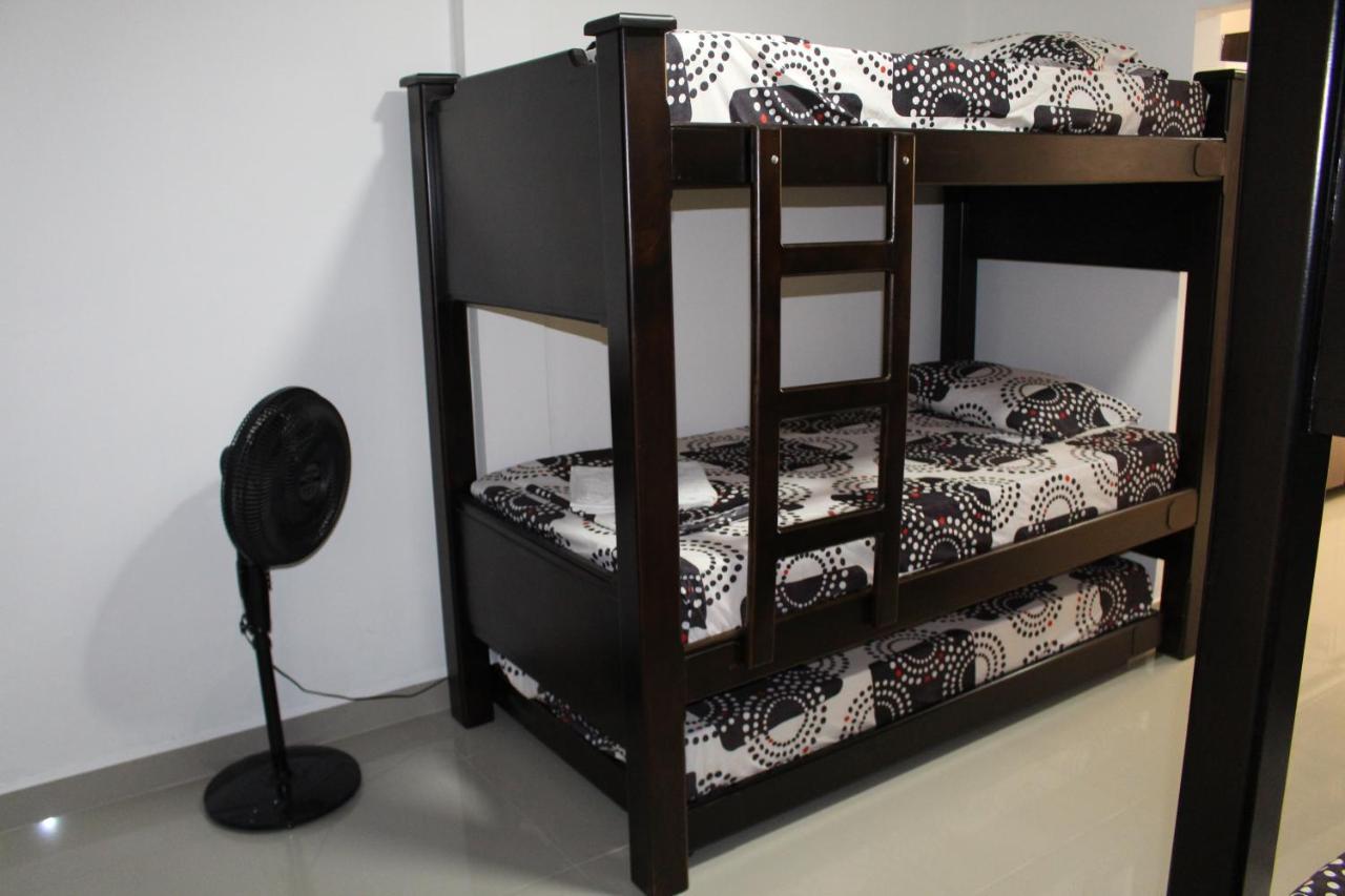 Casa Estadio Medellin ! Apartamentos Renovados En Excelente Ubicacion Laureles Estadio Zewnętrze zdjęcie