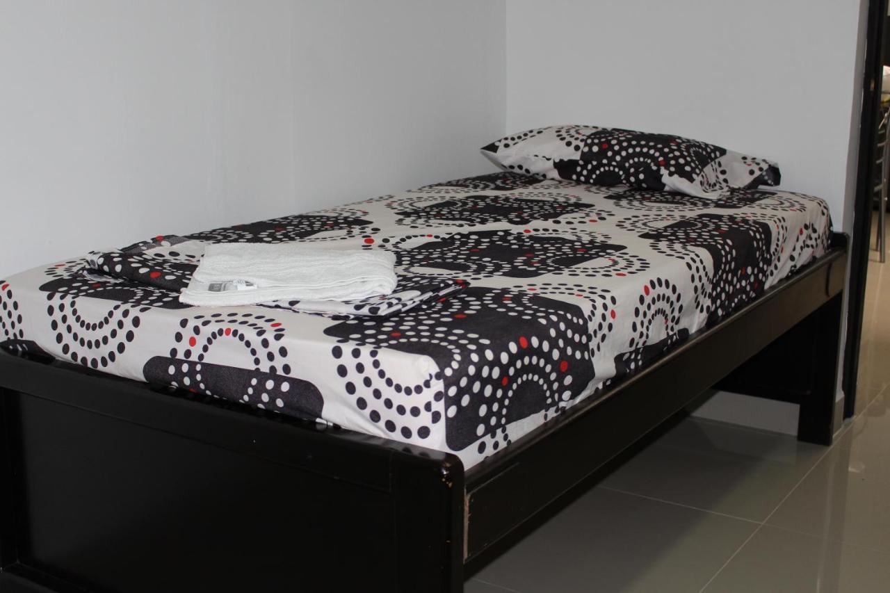 Casa Estadio Medellin ! Apartamentos Renovados En Excelente Ubicacion Laureles Estadio Zewnętrze zdjęcie