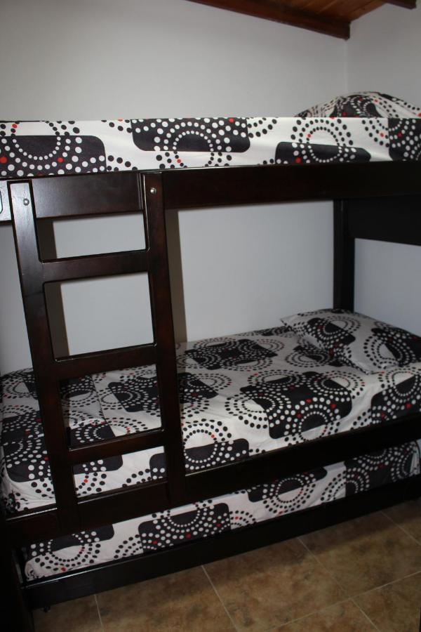 Casa Estadio Medellin ! Apartamentos Renovados En Excelente Ubicacion Laureles Estadio Zewnętrze zdjęcie